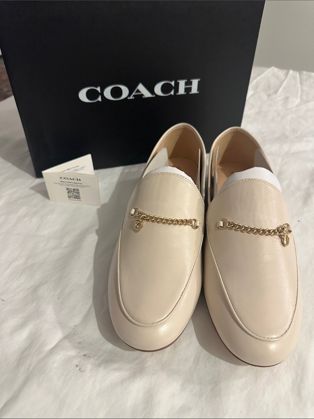 Coach Cream Leather Loafers with Gold Chain